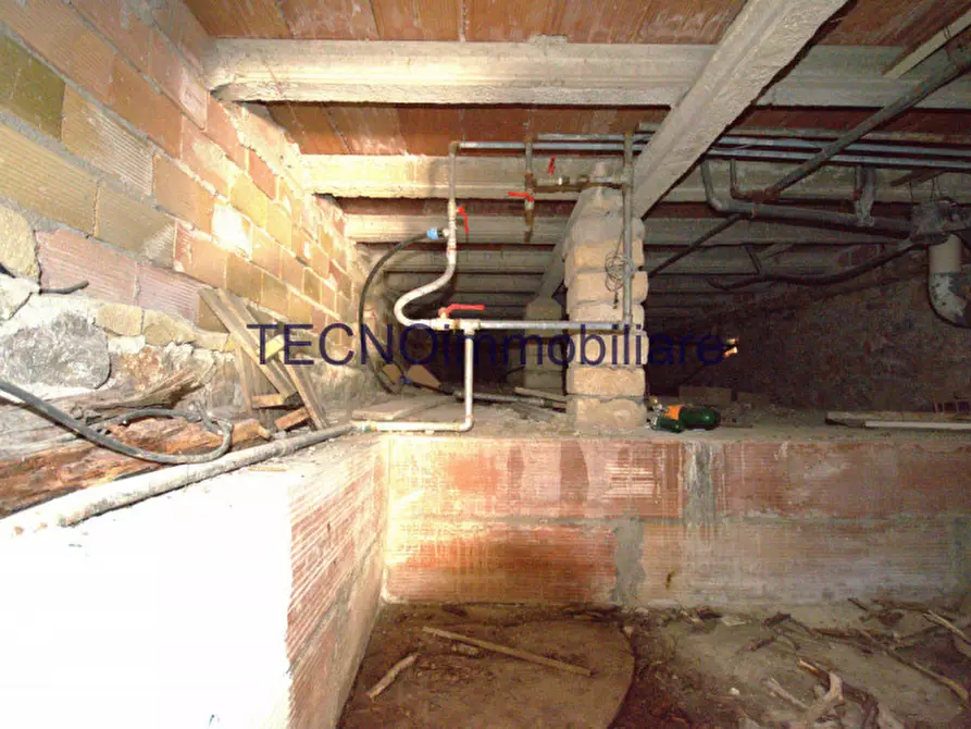 Immagine 57 di Villa in vendita  in via del bando a Perugia