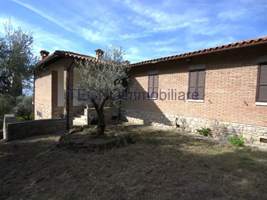 Immagine 69 di Villa in vendita  in via del bando a Perugia