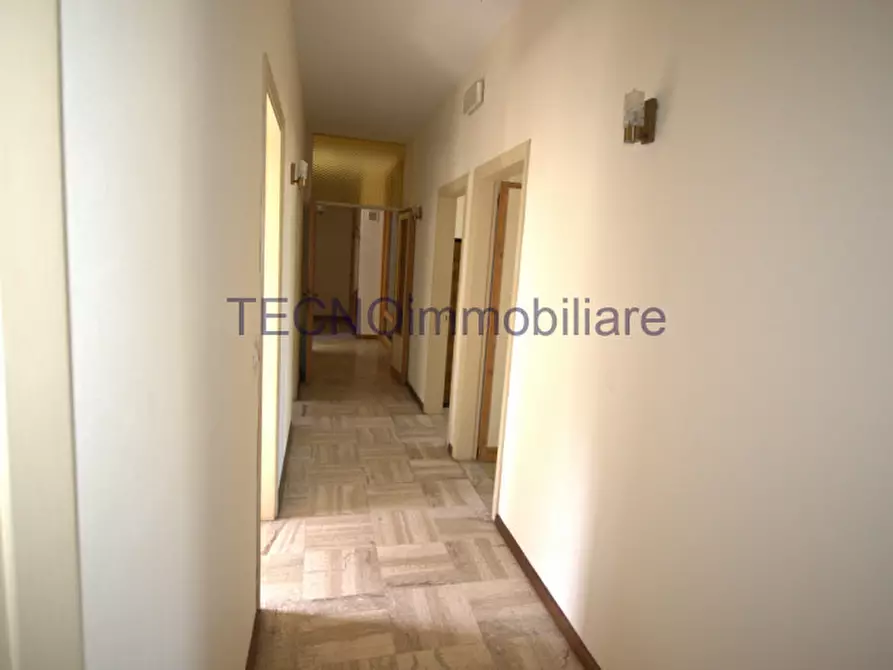 Immagine 83 di Villa in vendita  in via del bando a Perugia