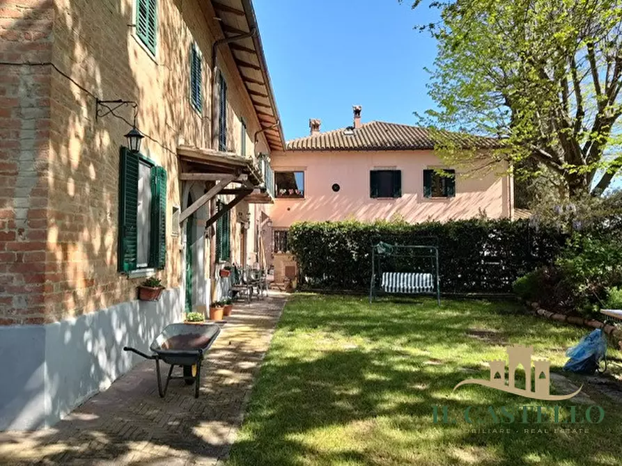 Immagine 2 di Villetta a schiera in vendita  in gioiella a Castiglione Del Lago