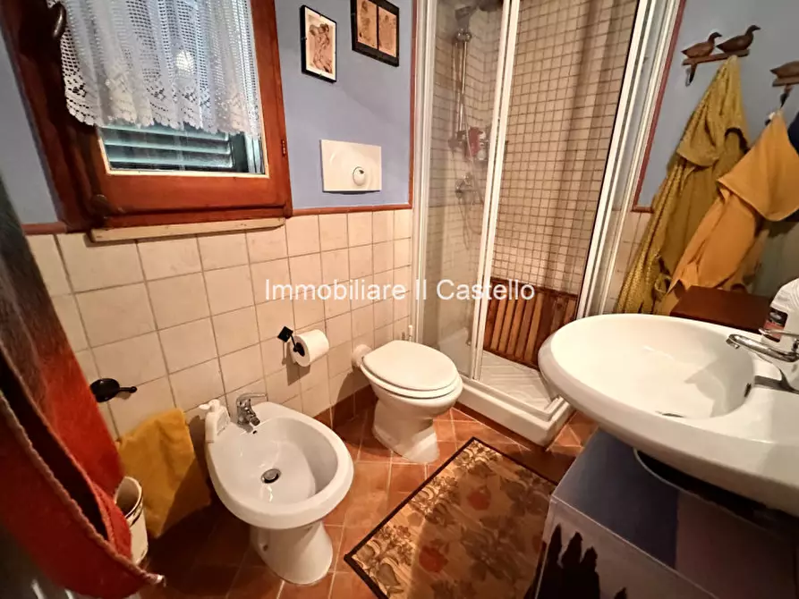 Immagine 22 di Villetta a schiera in vendita  in gioiella a Castiglione Del Lago