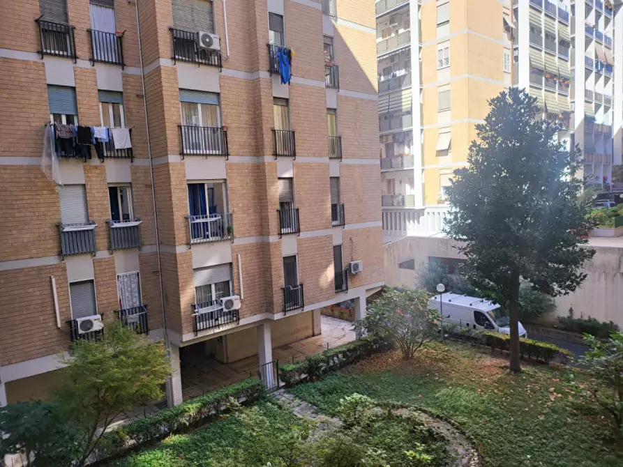 Immagine 5 di Appartamento in vendita  in VIALE VICOPISANO a Roma