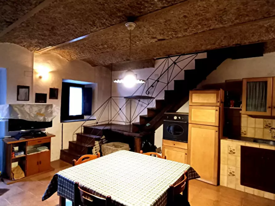 Immagine 2 di Villetta a schiera in vendita  in VIA COLLE DI SORA a Campoli Appennino