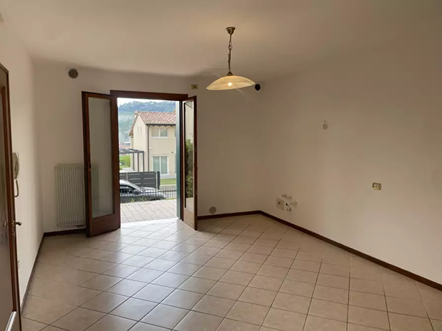 Immagine 15 di Appartamento in vendita  in VIA SERAFIN a Possagno