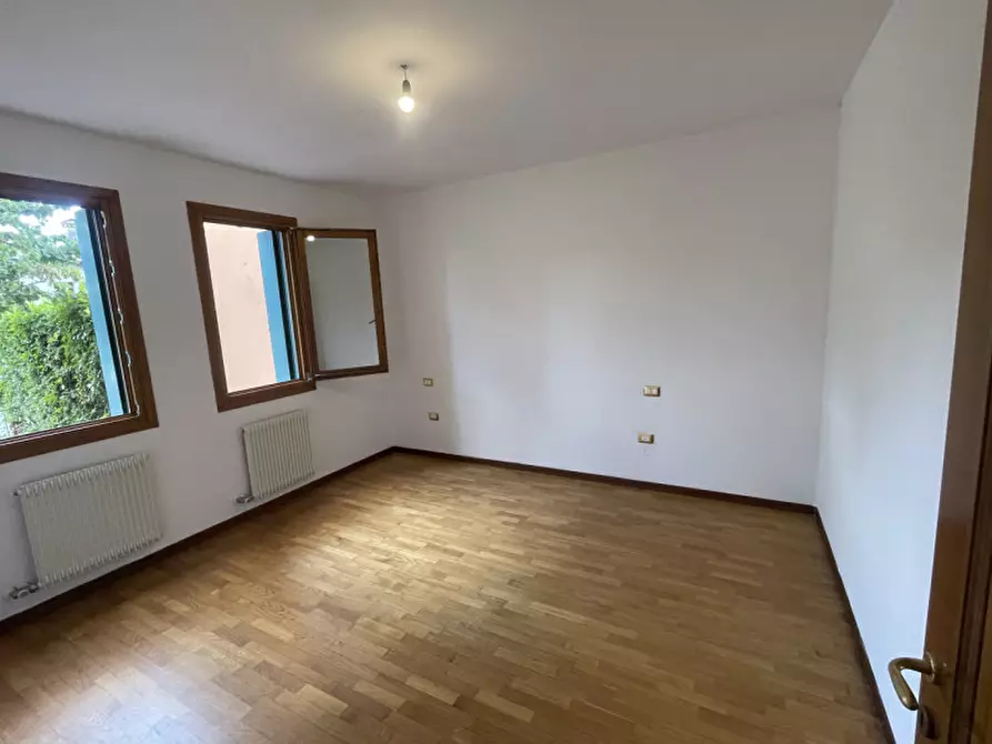 Immagine 19 di Appartamento in vendita  in VIA SERAFIN a Possagno