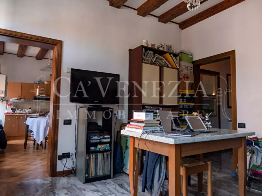 Immagine 14 di Appartamento in vendita  a Venezia