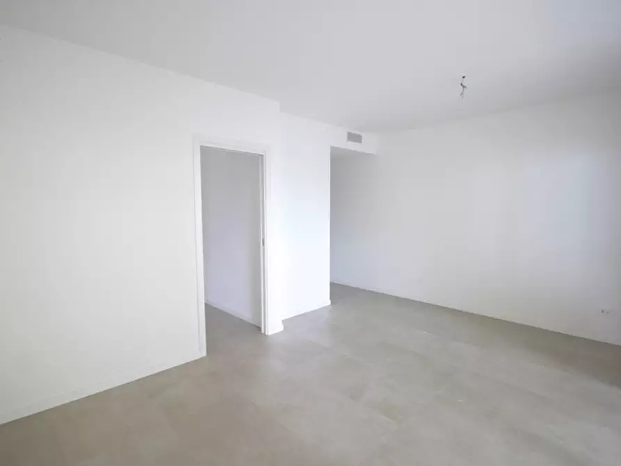 Immagine 7 di Appartamento in vendita  in via Gabriele D'Annunzio a Misano Adriatico