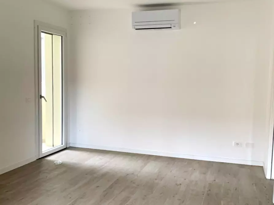 Immagine 7 di Appartamento in vendita  in via Gabriele D'Annunzio a Misano Adriatico