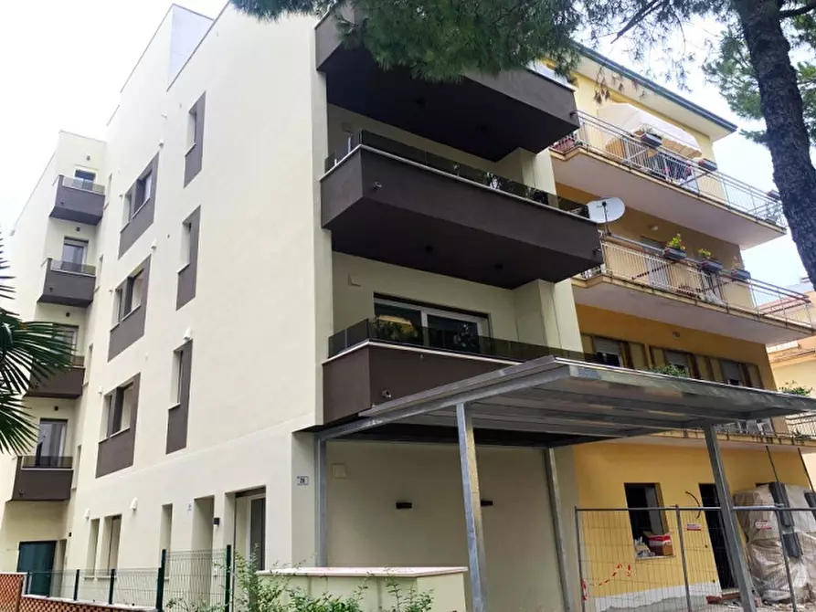 Immagine 12 di Appartamento in vendita  in via Gabriele D'Annunzio a Misano Adriatico