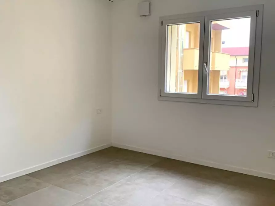 Immagine 12 di Appartamento in vendita  in via Gabriele D'Annunzio a Misano Adriatico