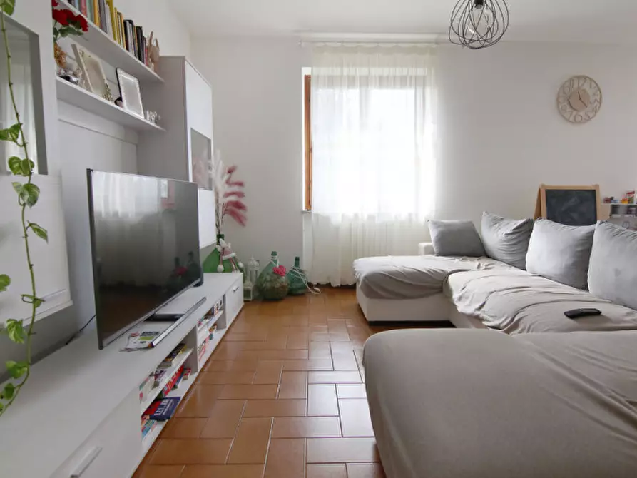 Immagine 1 di Appartamento in vendita  a Sommacampagna