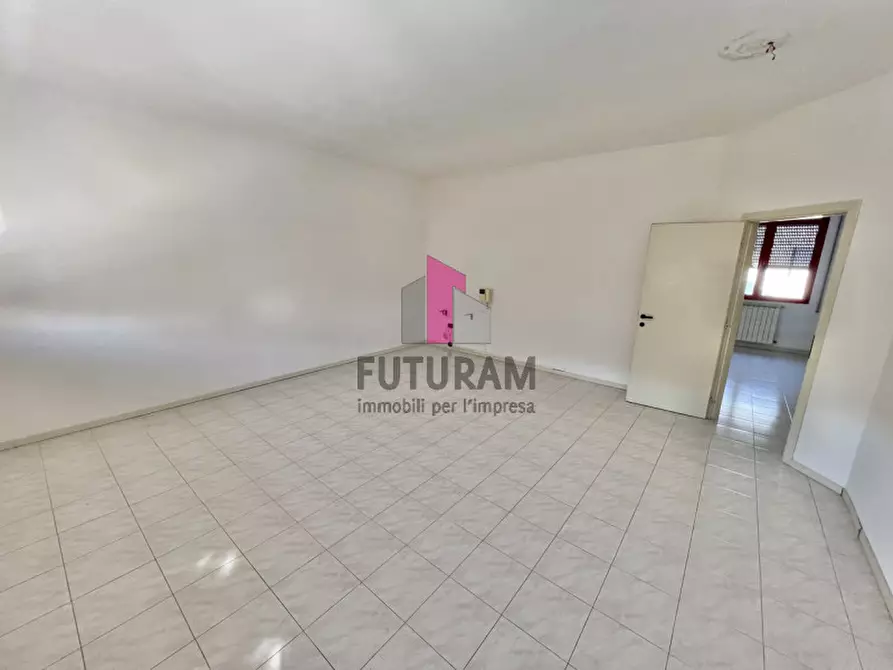 Immagine 9 di Ufficio in affitto  in via degli aceri a Sarcedo