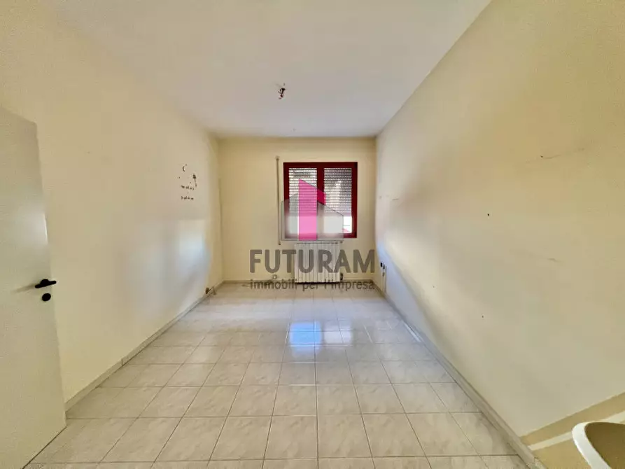 Immagine 12 di Ufficio in affitto  in via degli aceri a Sarcedo