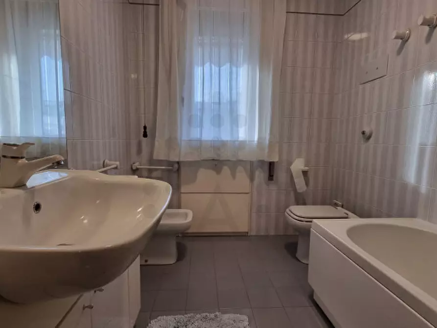 Immagine 17 di Camera in affitto  a Abano Terme