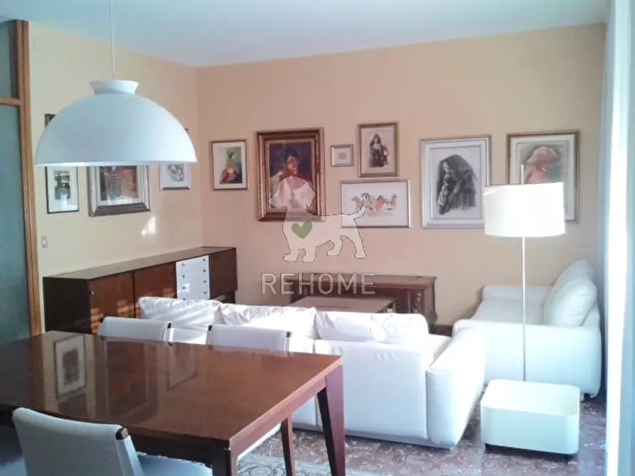 Immagine 1 di Appartamento in vendita  in Viale Ungheria 62 a Udine