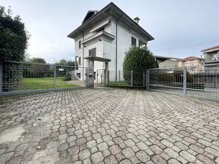 Immagine 1 di Casa indipendente in vendita  in viale kennedy 5f a Borgomanero