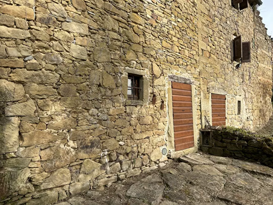 Immagine 1 di Rustico / casale in vendita  in Vocabolo Bassina a Citta' Di Castello