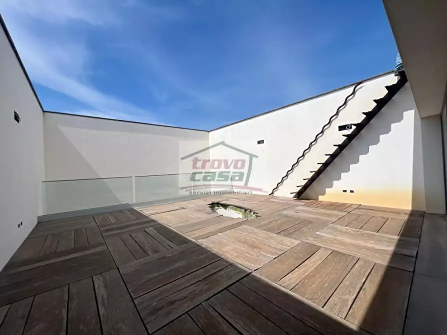 Immagine 9 di Villa in vendita  in traversa sinerchia a Siracusa