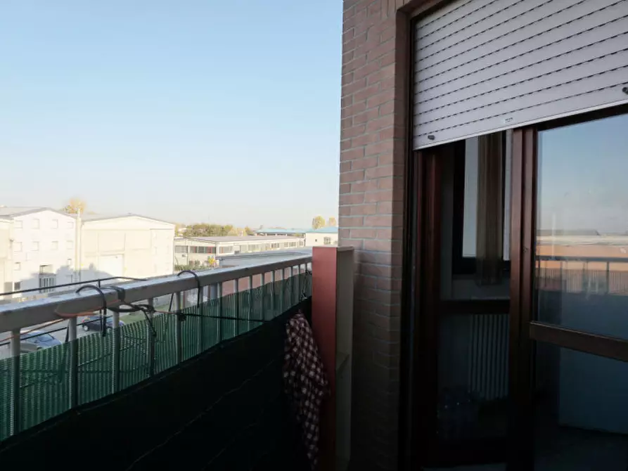 Immagine 8 di Appartamento in vendita  in via magnani 2/1 a Torrile