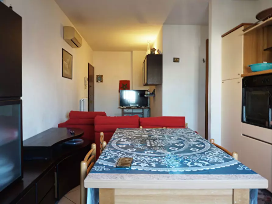 Immagine 12 di Appartamento in vendita  in via magnani 2/1 a Torrile