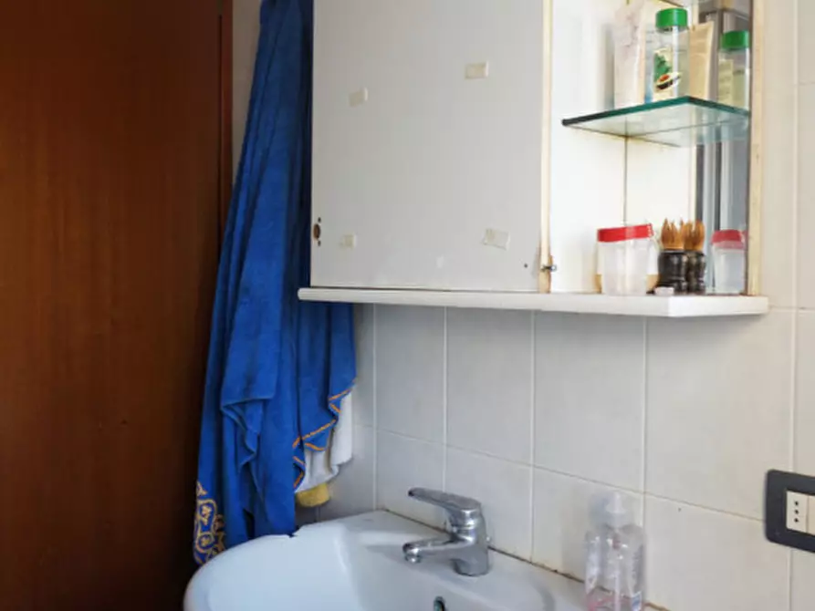 Immagine 21 di Appartamento in vendita  in via magnani 2/1 a Torrile