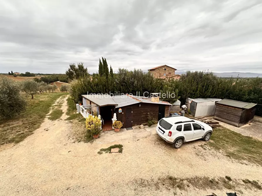 Immagine 10 di Villetta a schiera in vendita  in Località Giardini a Castiglione Del Lago