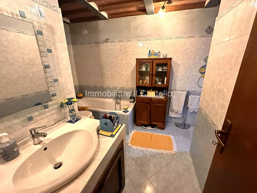 Immagine 13 di Villetta a schiera in vendita  in Località Giardini a Castiglione Del Lago