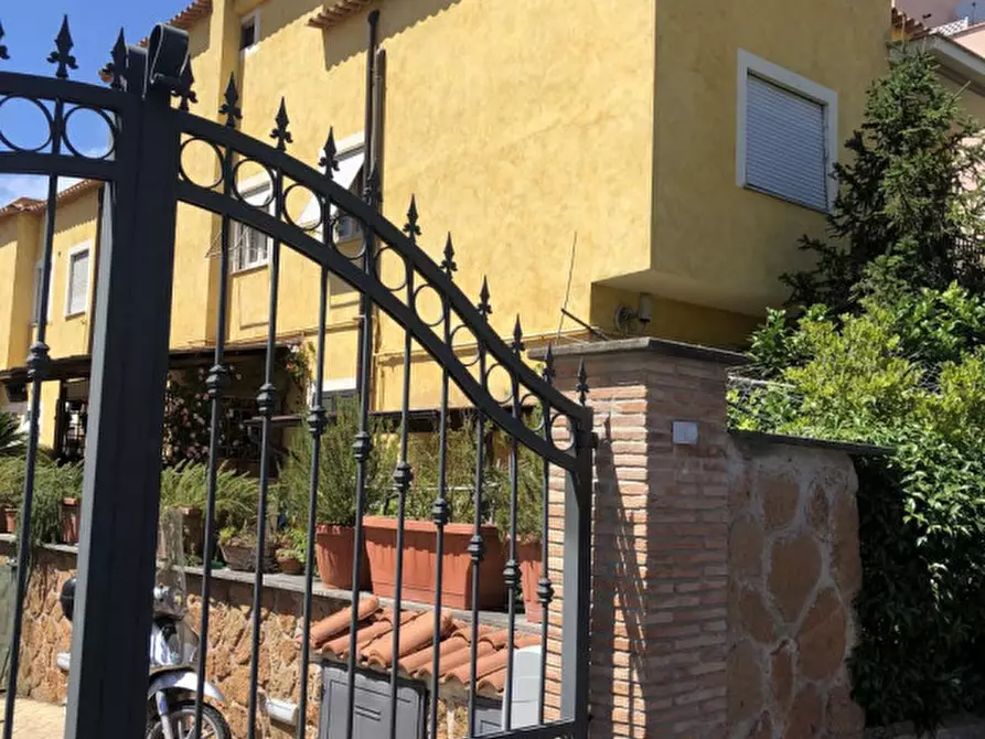 Immagine 29 di Appartamento in vendita  in via sisto quarto a Roma