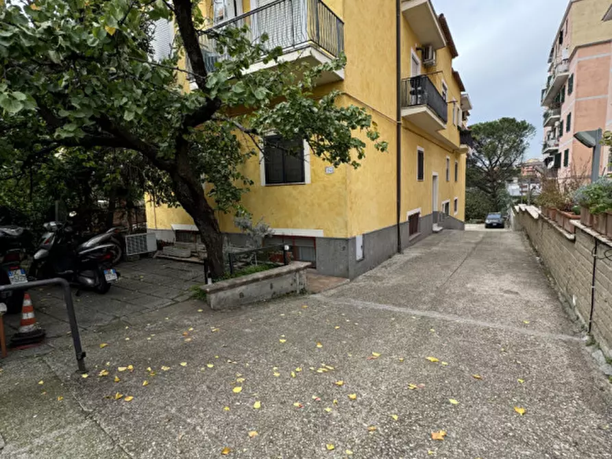 Immagine 31 di Appartamento in vendita  in via sisto quarto a Roma