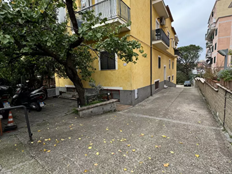 Immagine 47 di Appartamento in vendita  in via sisto quarto a Roma