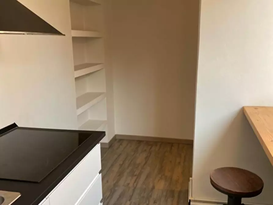 Immagine 6 di Appartamento in vendita  in Borgo Basinio Basini a Parma