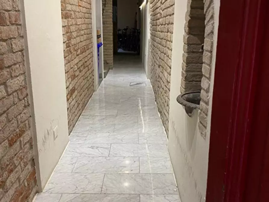 Immagine 12 di Appartamento in vendita  in Borgo Basinio Basini a Parma