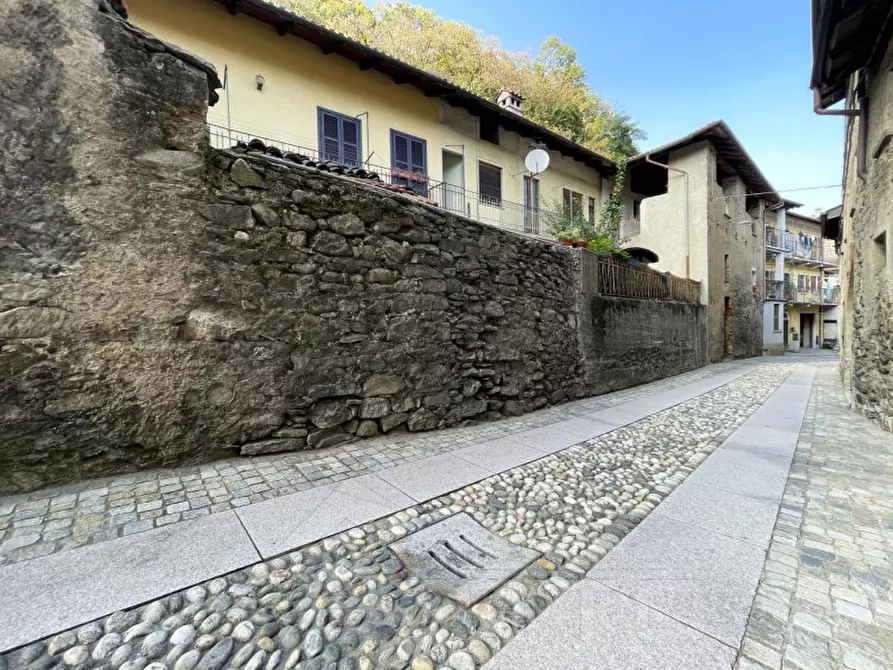 Immagine 2 di Rustico / casale in vendita  in Via Umberto Primo 14 a Massino Visconti