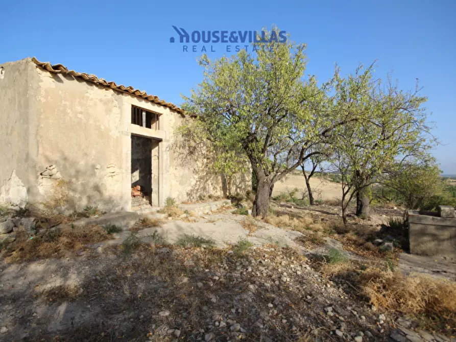 Immagine 1 di Rustico / casale in vendita  in contrada renna a Noto