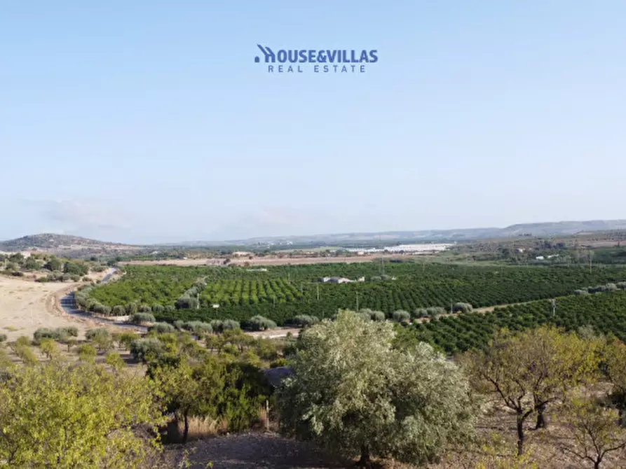 Immagine 6 di Rustico / casale in vendita  in contrada renna a Noto