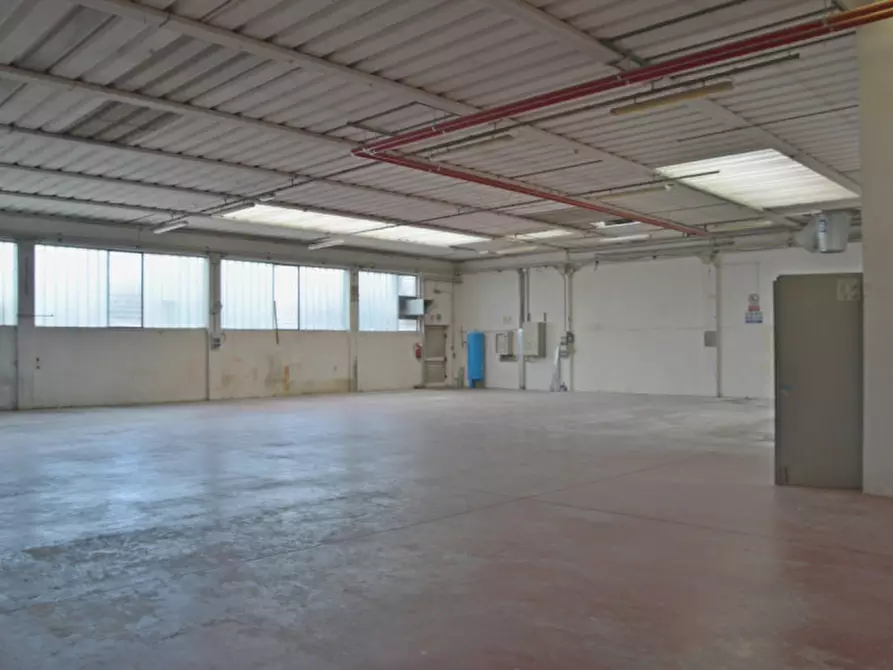 Immagine 3 di Capannone industriale in affitto  in via san giovanni bosco 11 a Cassola