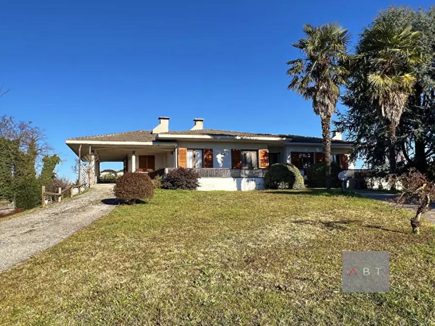 Immagine 1 di Casa indipendente in vendita  a Villa Del Conte