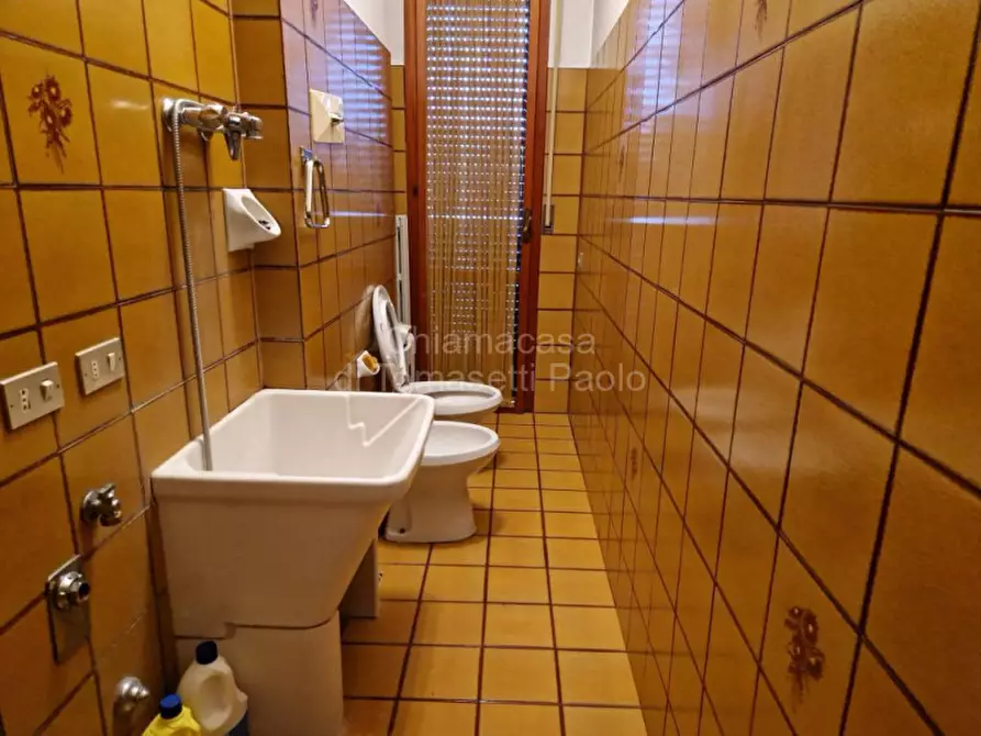 Immagine 21 di Appartamento in vendita  in Via Goito a Pesaro