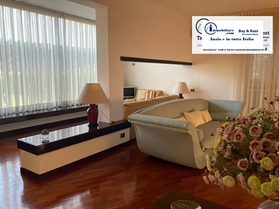 Immagine 8 di Villa in vendita  in Via dei Pitosfori a Anzio