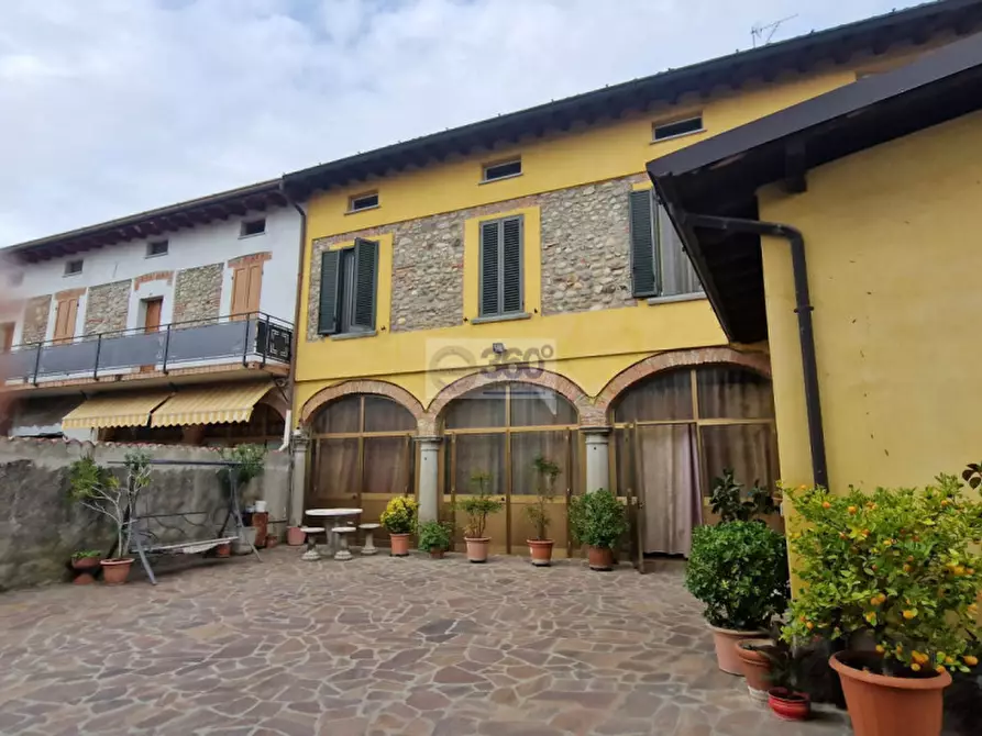 Immagine 5 di Rustico / casale in vendita  in Vicolo Rossini a Cazzago San Martino