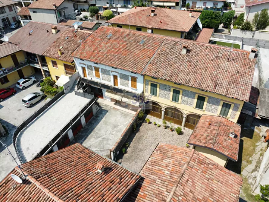 Immagine 39 di Rustico / casale in vendita  in Vicolo Rossini a Cazzago San Martino