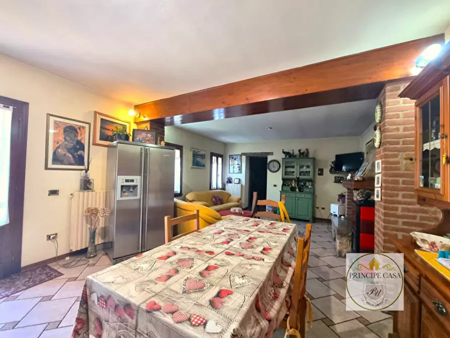 Immagine 4 di Rustico / casale in vendita  in via fontana a Arqua' Petrarca