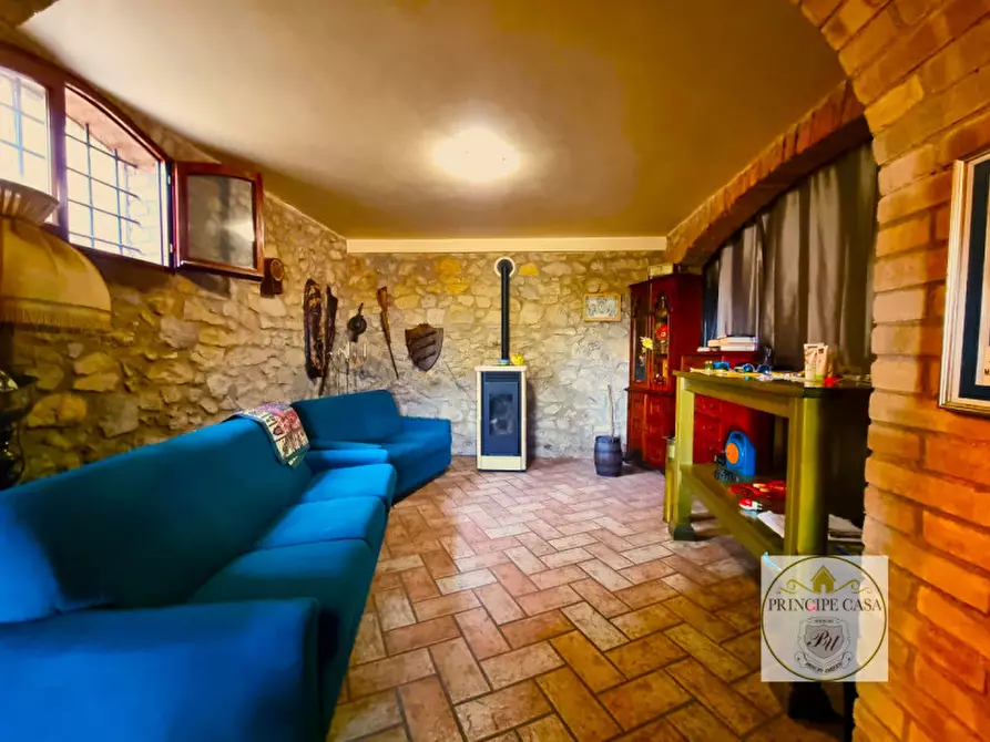 Immagine 10 di Rustico / casale in vendita  in via fontana a Arqua' Petrarca