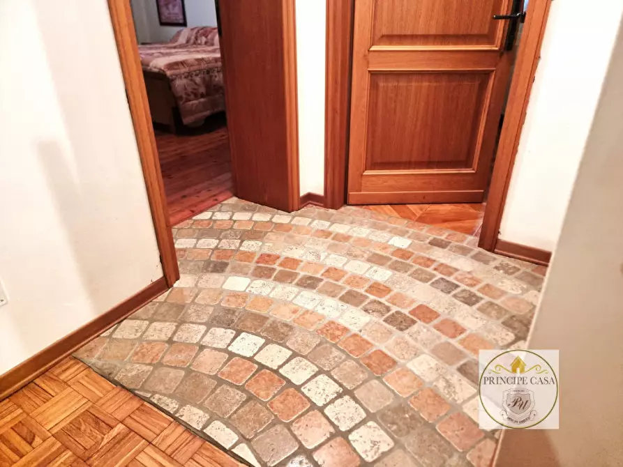 Immagine 27 di Rustico / casale in vendita  in via fontana a Arqua' Petrarca