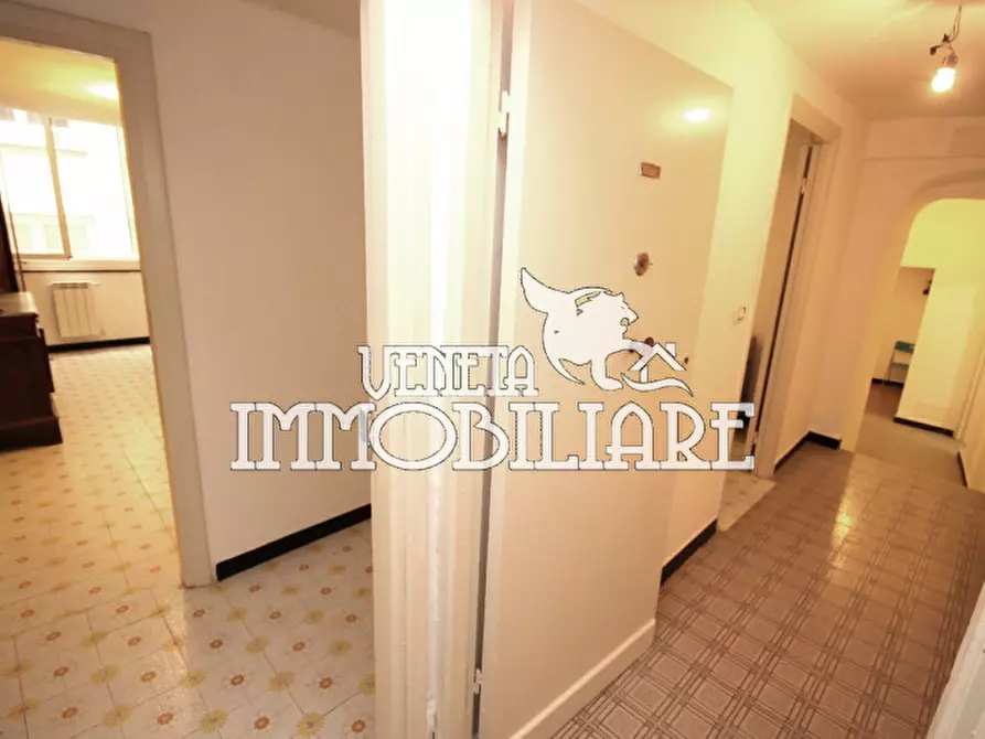 Immagine 11 di Appartamento in affitto  in Piazza Banchi a Genova