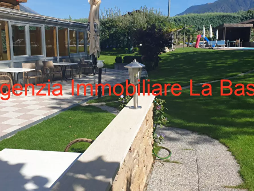 Immagine 2 di Hotel in vendita  in Via Cavour a Laces .Latsch.