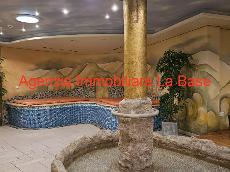 Immagine 8 di Hotel in vendita  in Via Cavour a Laces .Latsch.