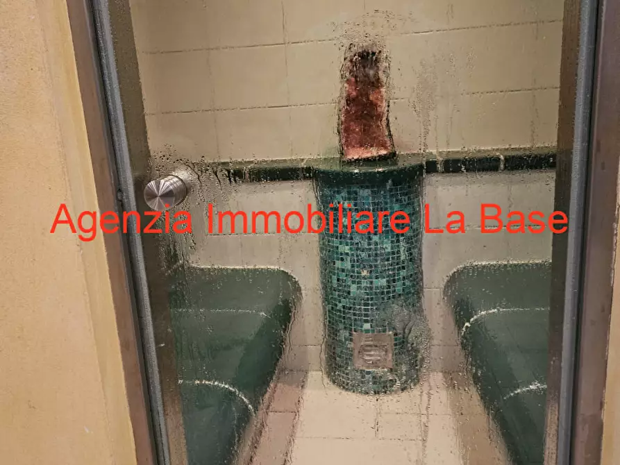 Immagine 9 di Hotel in vendita  in Via Cavour a Laces .Latsch.
