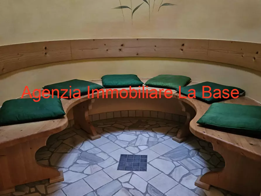 Immagine 10 di Hotel in vendita  in Via Cavour a Laces .Latsch.