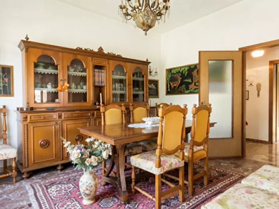 Immagine 4 di Casa indipendente in vendita  in VIA SAN FLORIANO a Vittorio Veneto